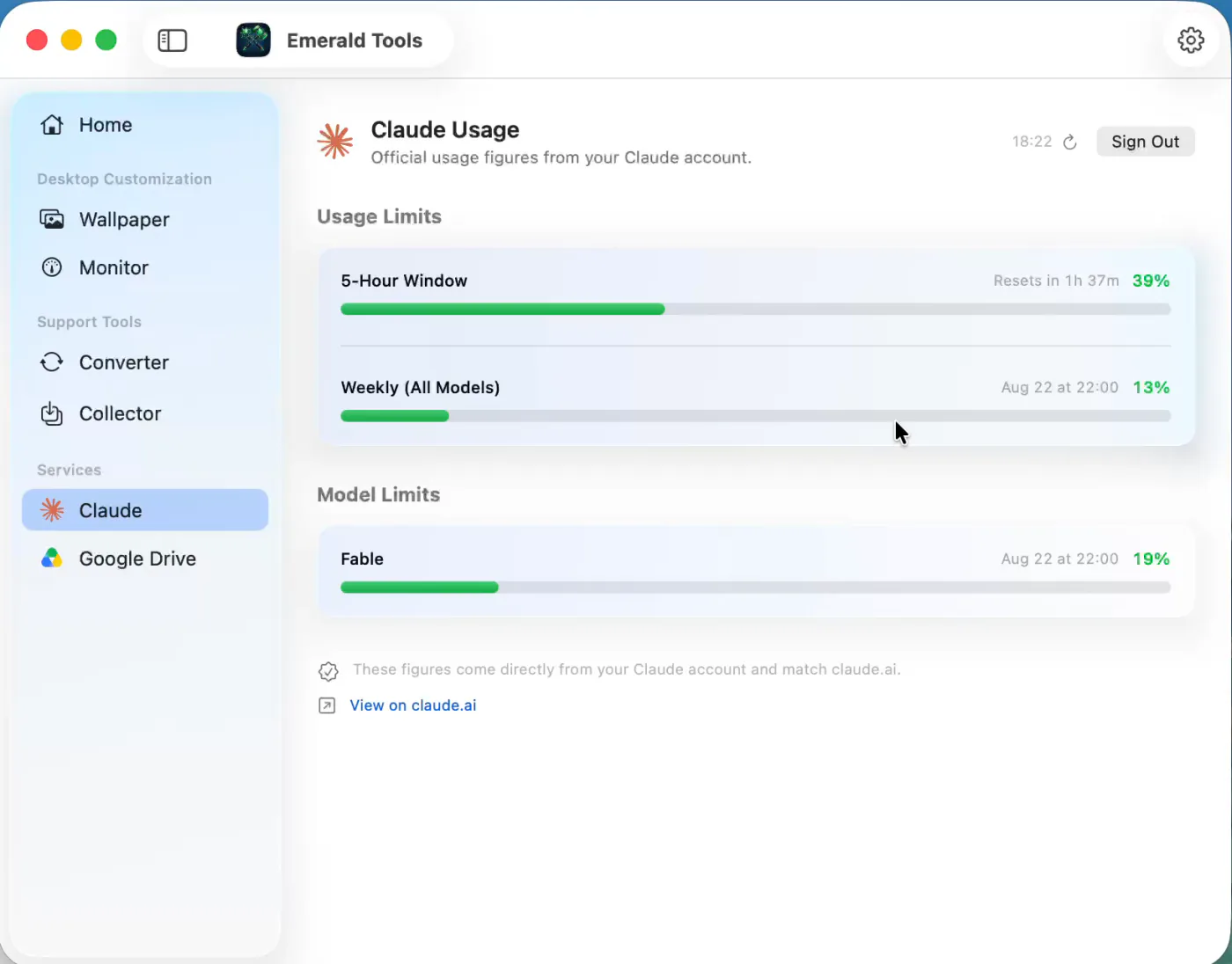 Emerald Tools のダッシュボードが Claude の画面を表示している様子。「使用量の上限」に 5時間ウィンドウが 39%(1時間37分後にリセット)、週間(全モデル)が 13% のバーで並び、その下にモデル別の上限がある。サイドバーでは「サービス」の見出しの下に Claude が選ばれている。掲載しているのは英語 UI の画面です。